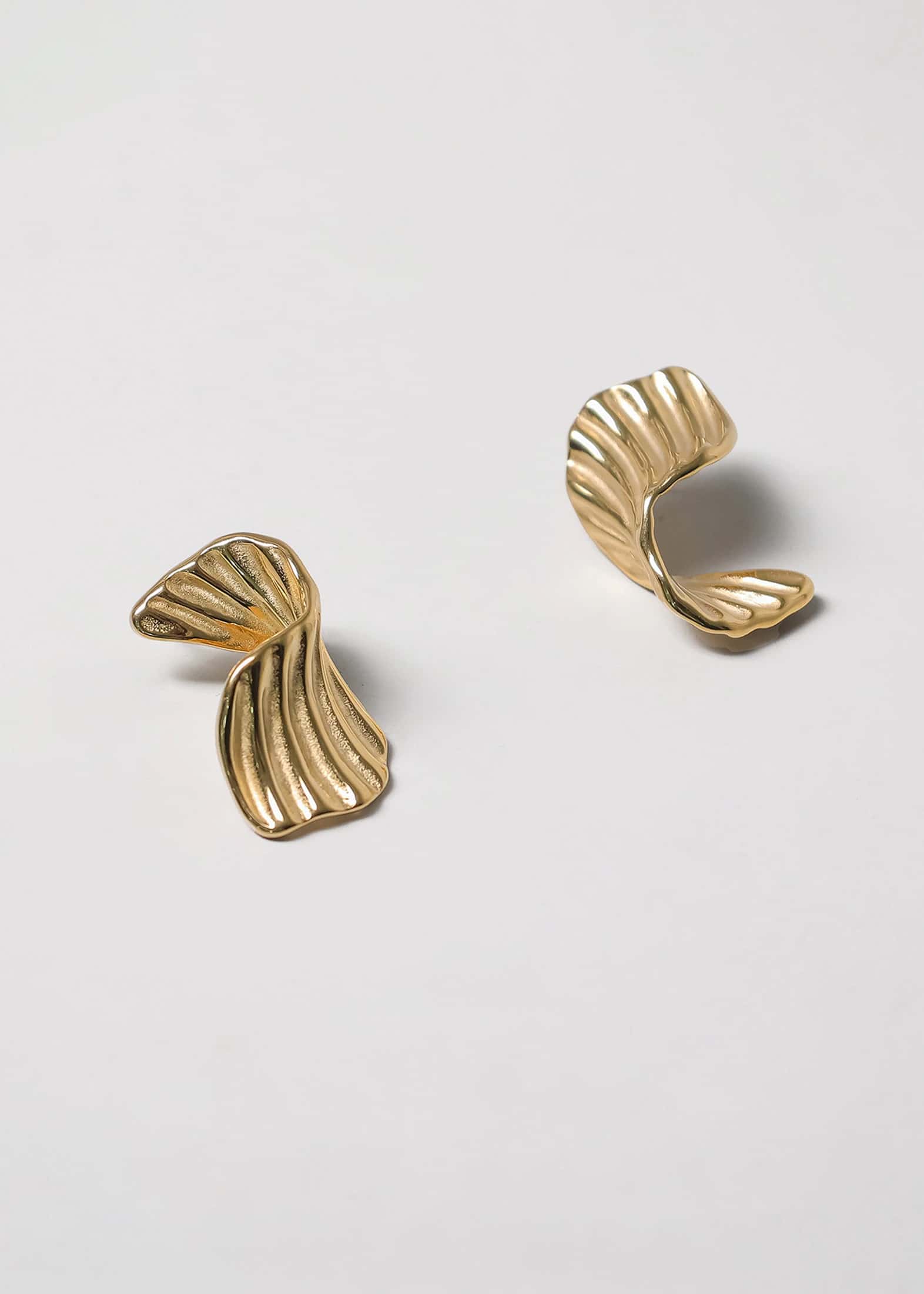 Aretes Isara