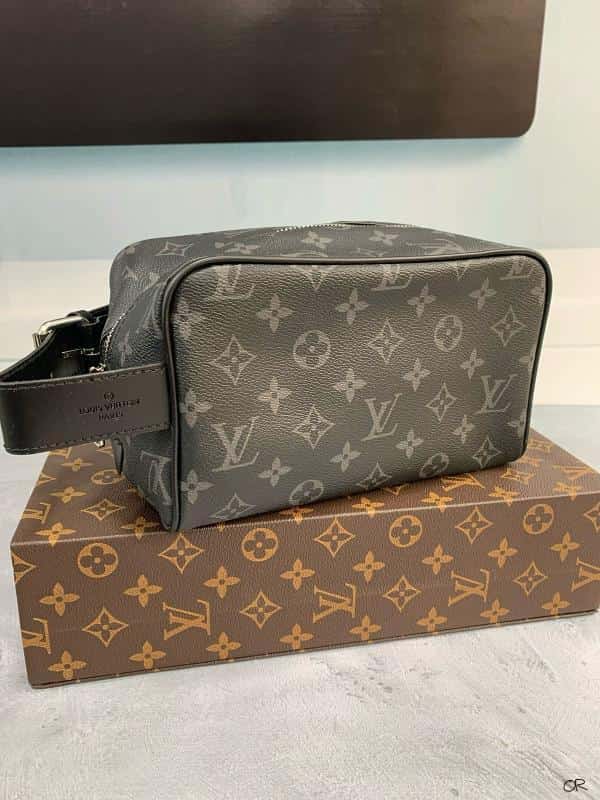 NECESER LOUIS VUITTON NEGRO CON GRIS