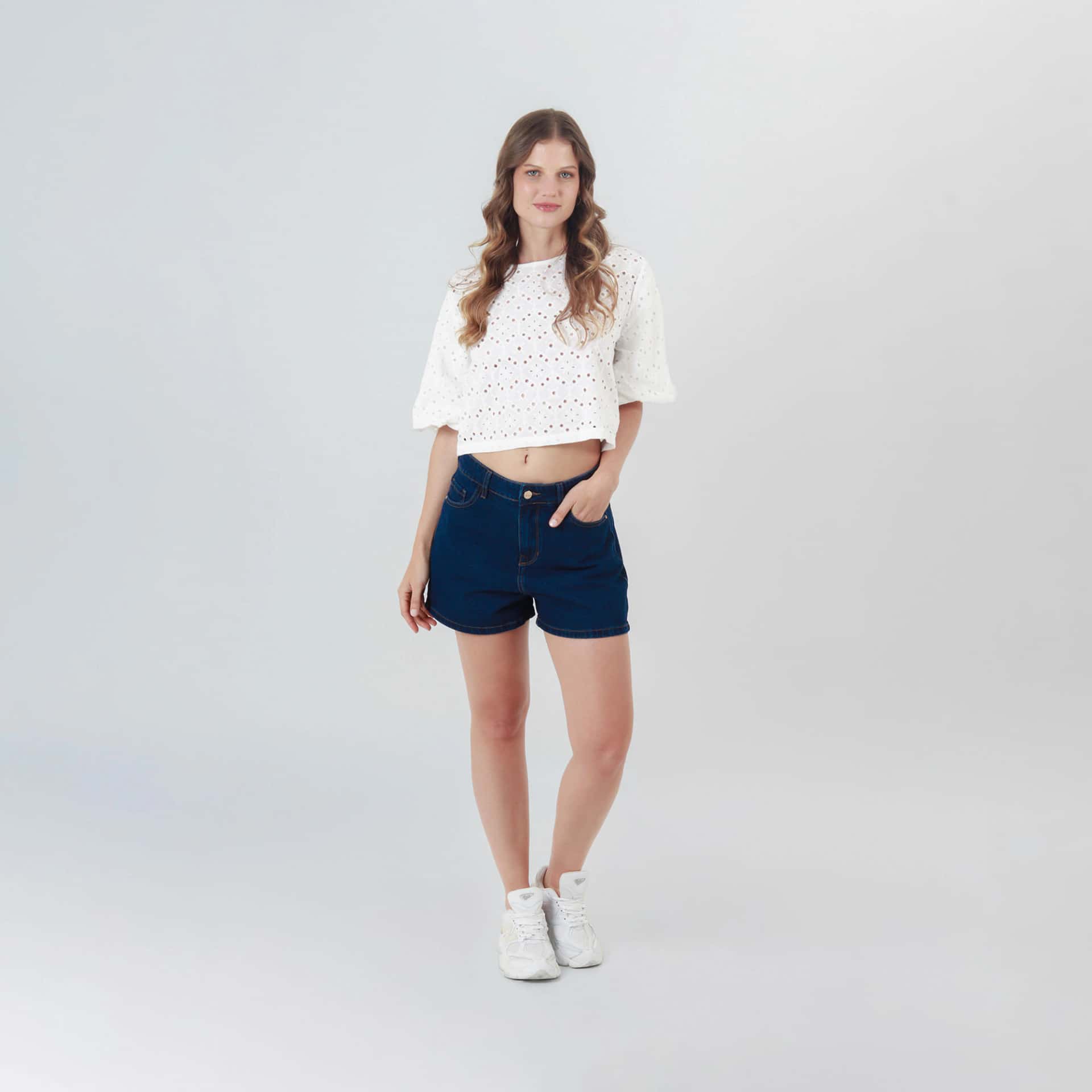 Short básico en jean tiro alto 5 bolsillos