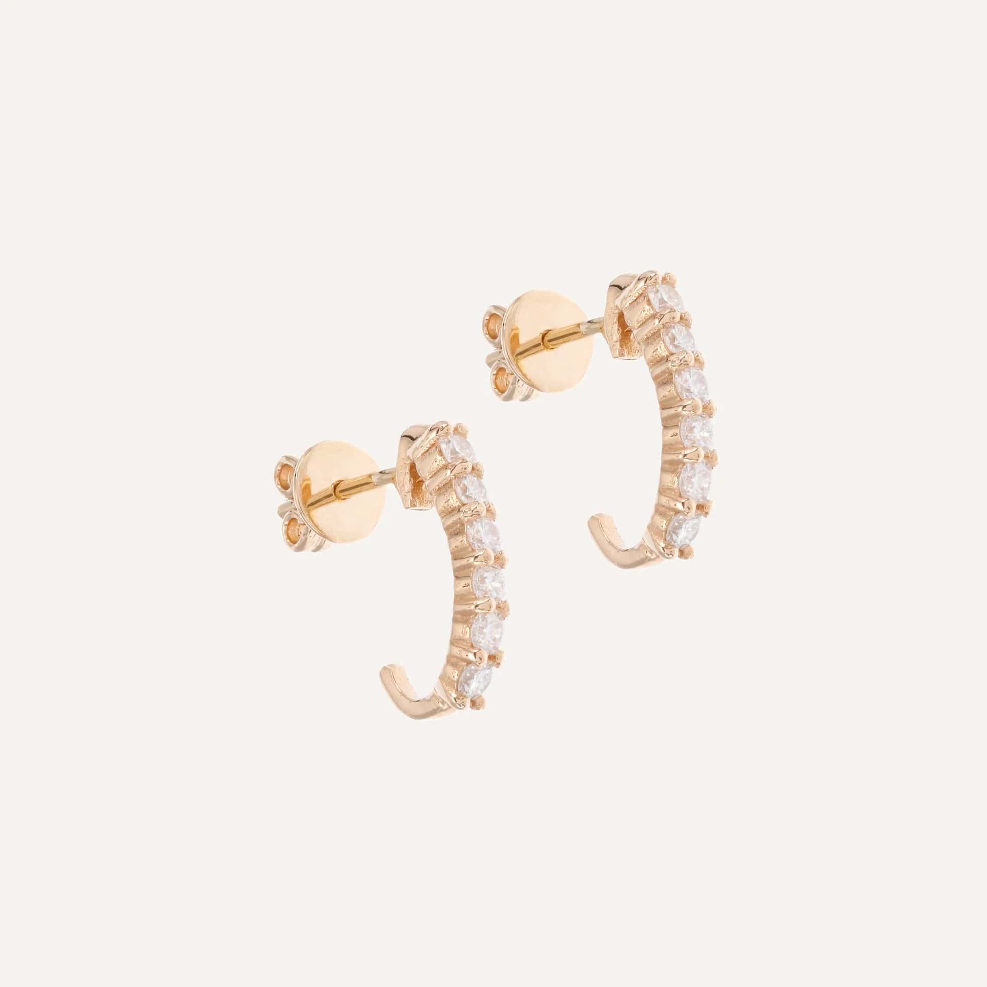 Arete Half Huggies