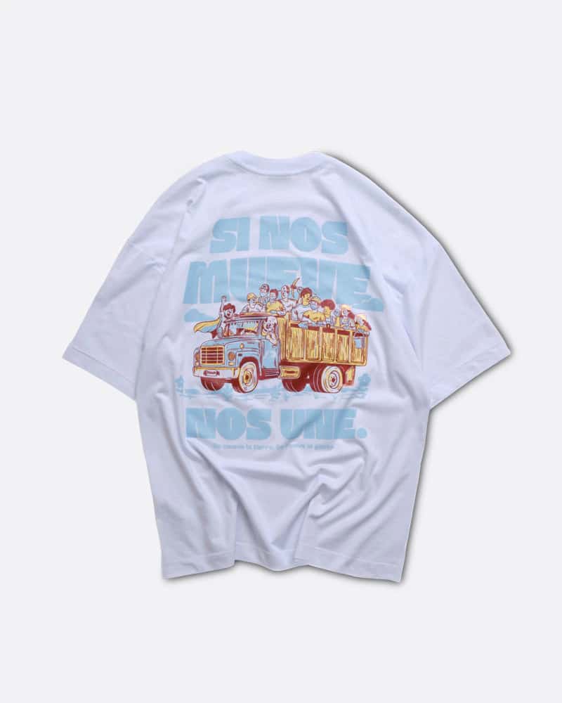 Camiseta Blanca Oversize - Si Nos Mueve Nos Une - miniatura 3