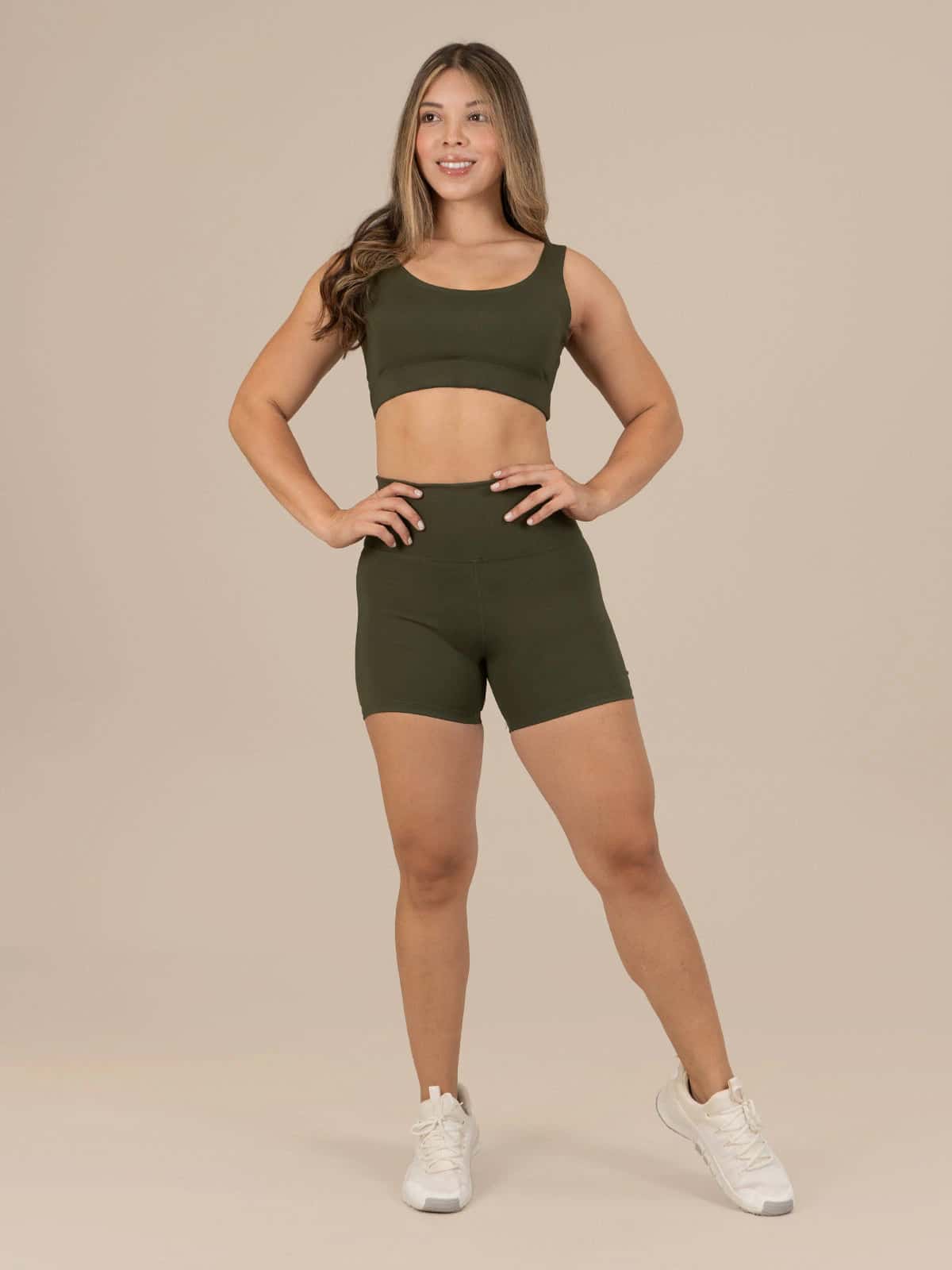 Verde militar oscuro short set