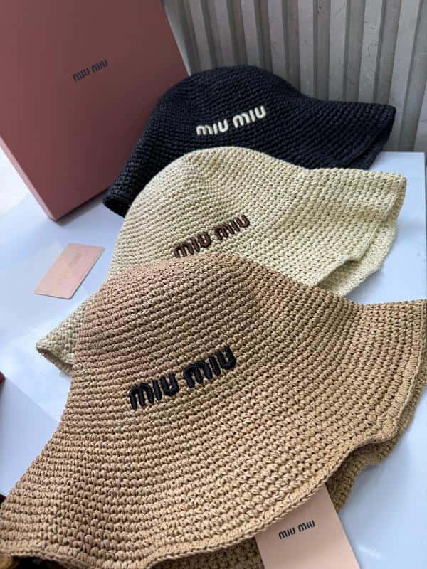 PAVA MIU MIU NEGRA Y NUDE EN YUTE