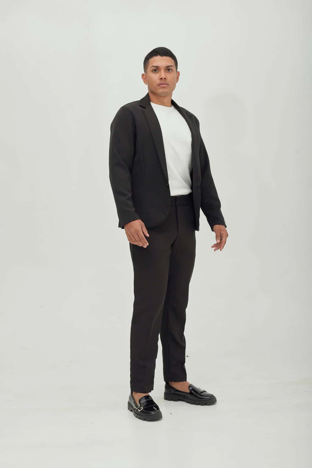 Traje Clásico Negro