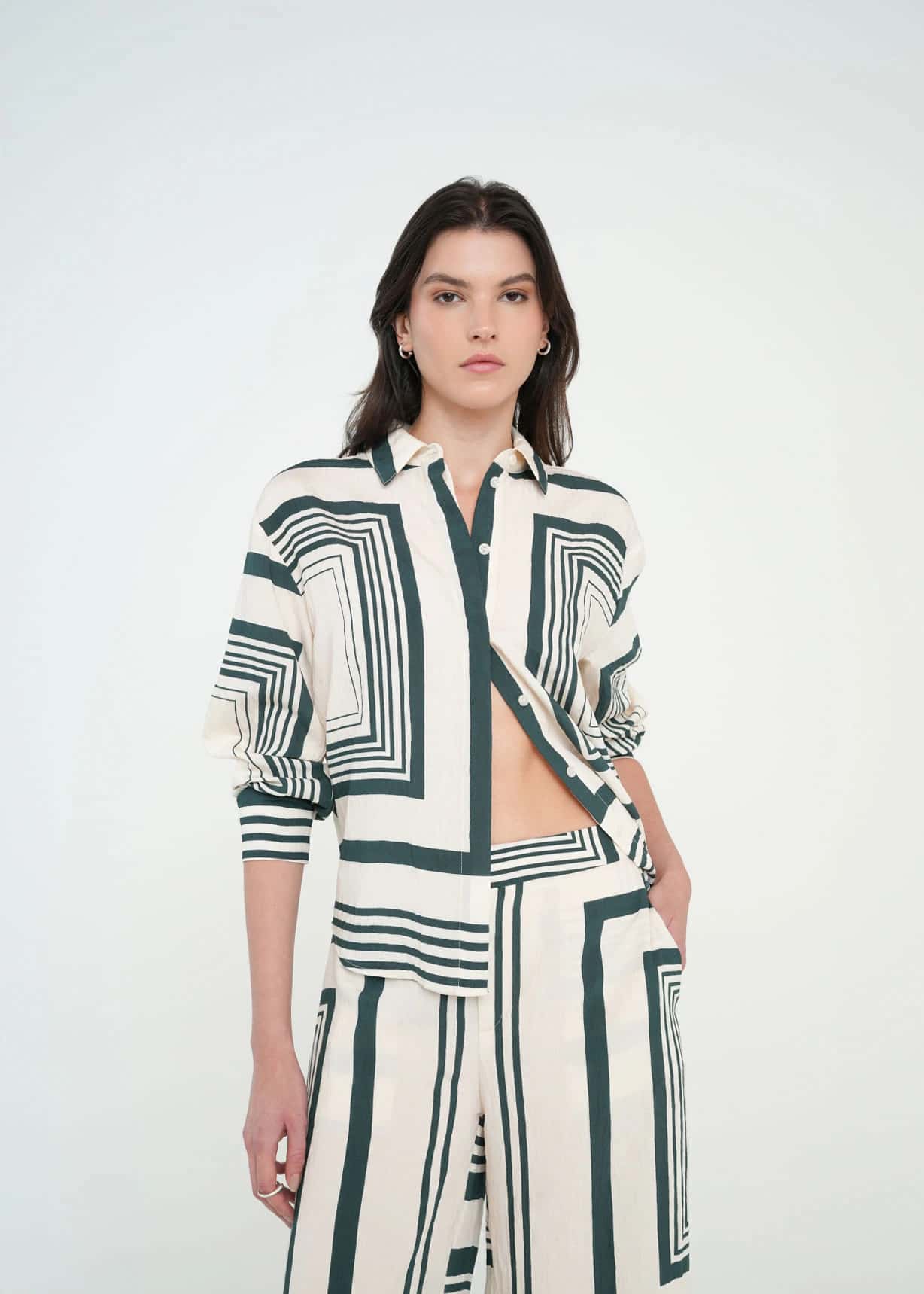 Camisa con diseño de cuadros