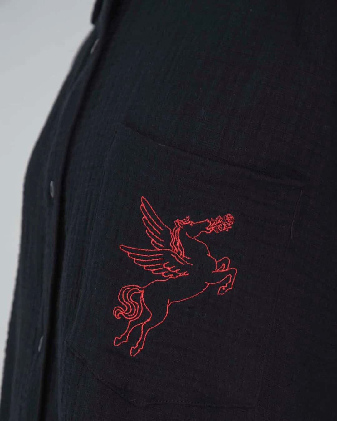 PEGASUS BLACK SHIRT - miniatura 3