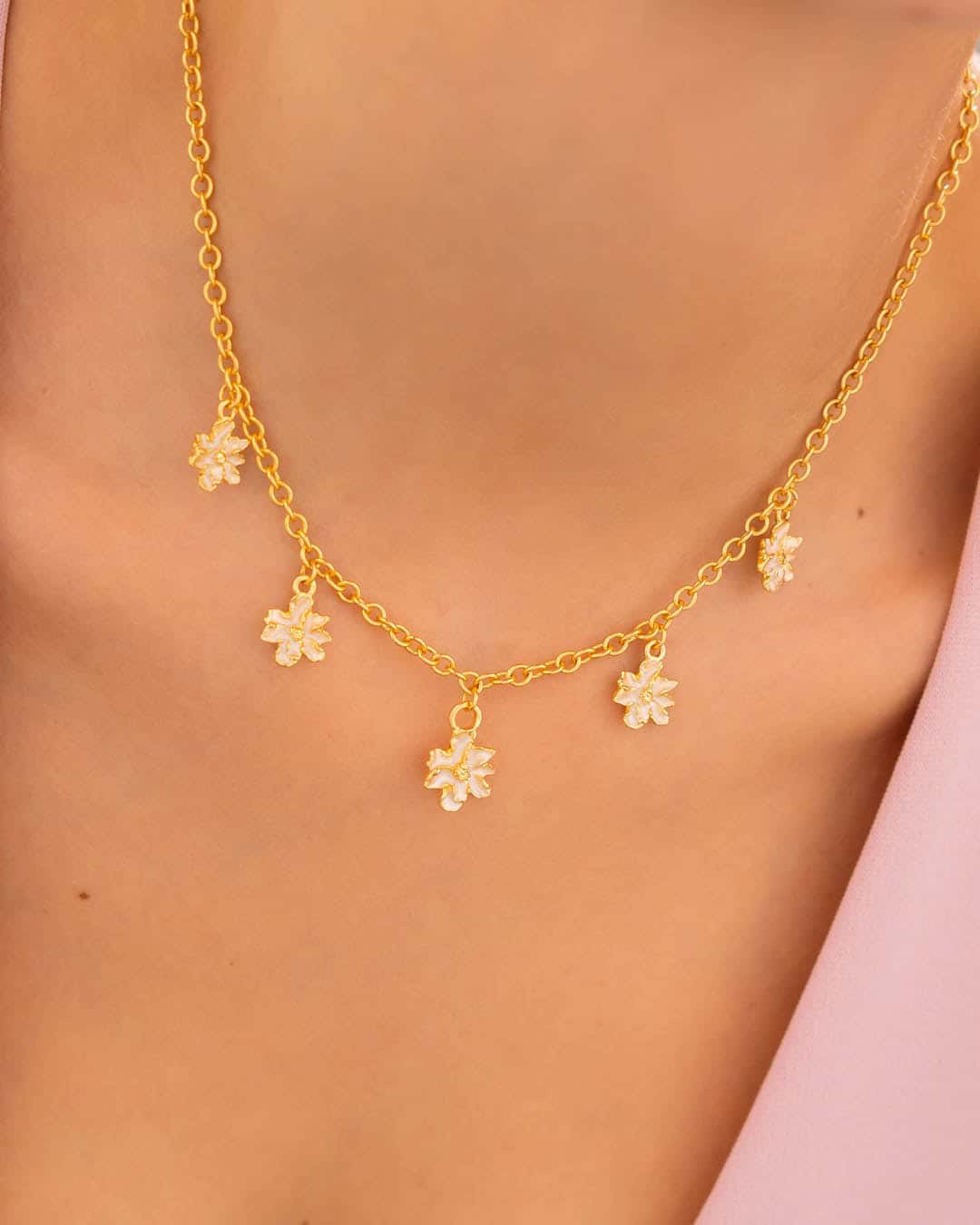 Collar Multichars Mini Flores Perladas