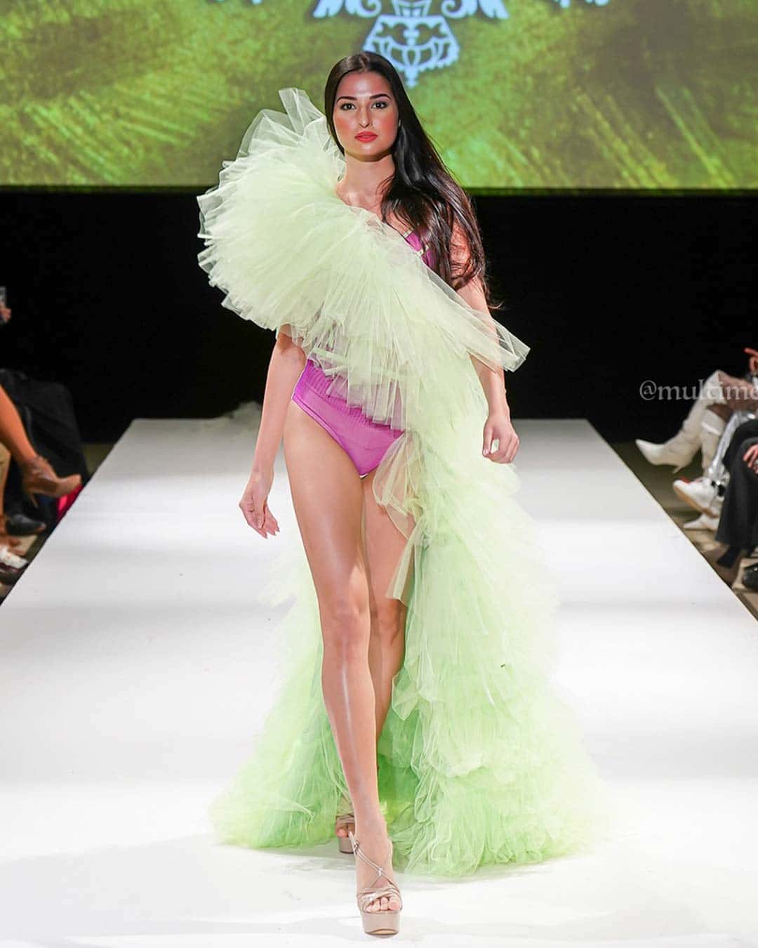 Look 09 – SS2022 - miniatura 1