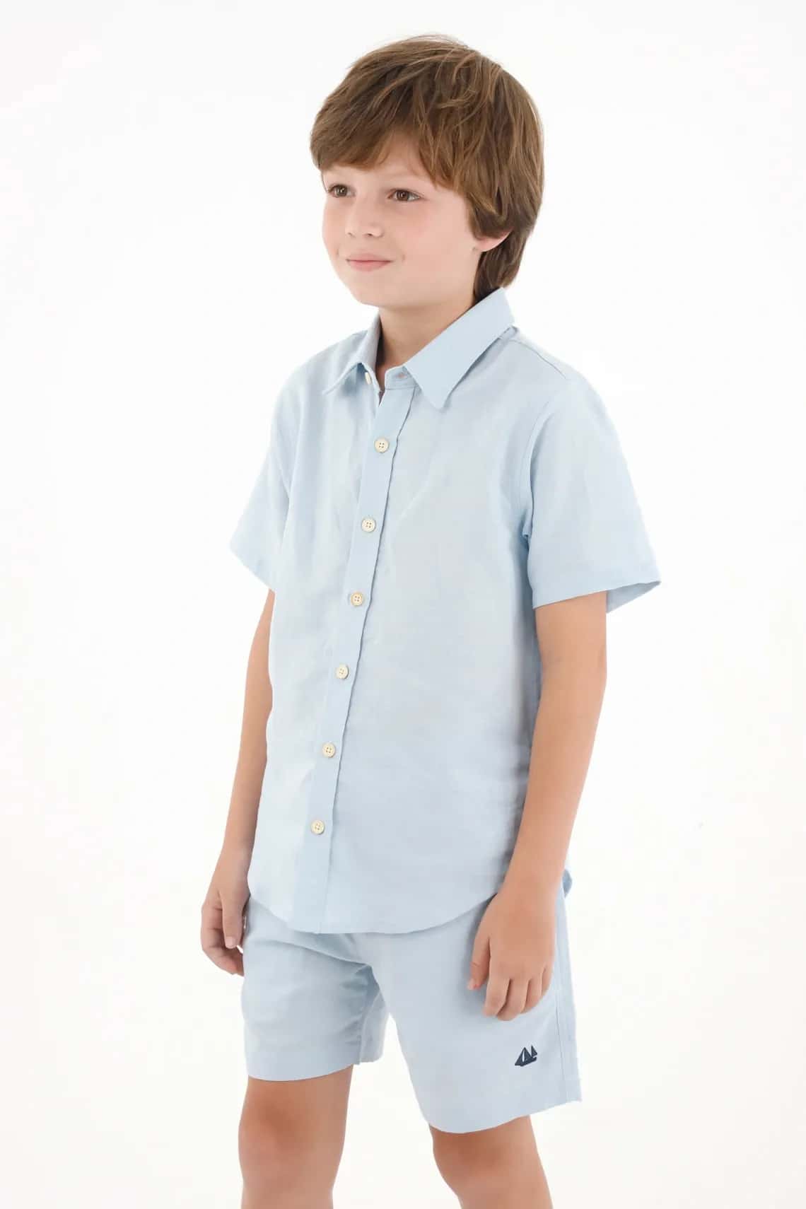 Camisa manga corta de botones azul para niño