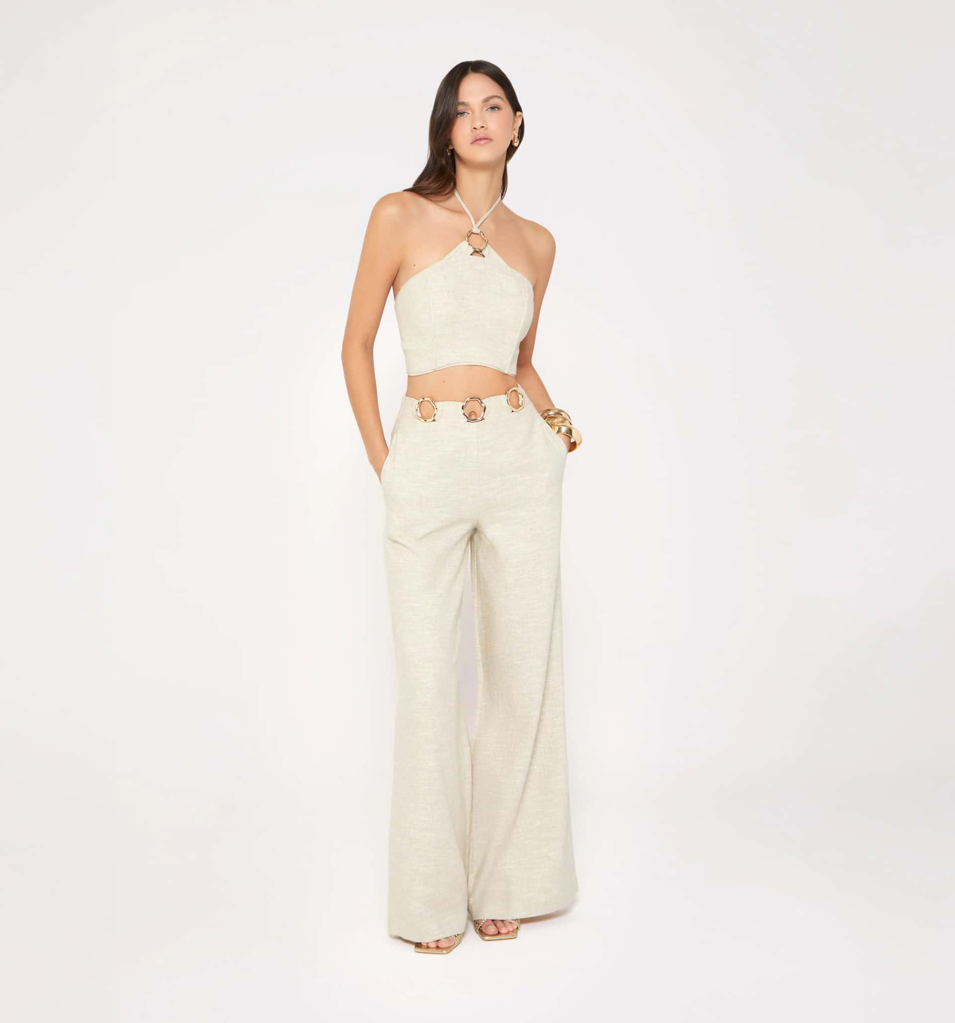 Pantalón palazzo con herrajes en pretina