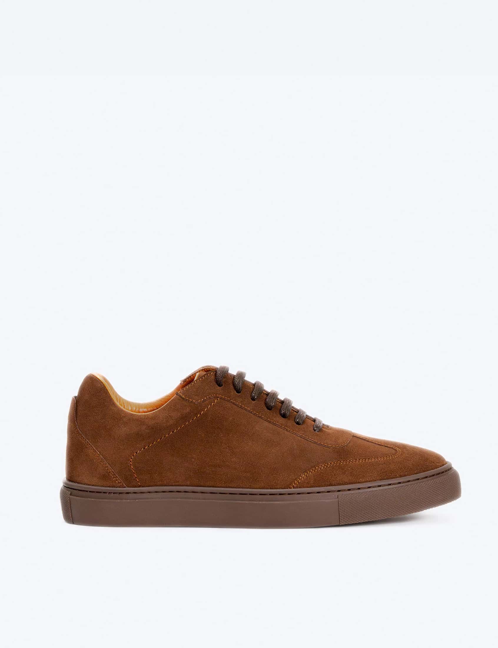 SNEAKER ESTOCOLMO CHOCOLATE