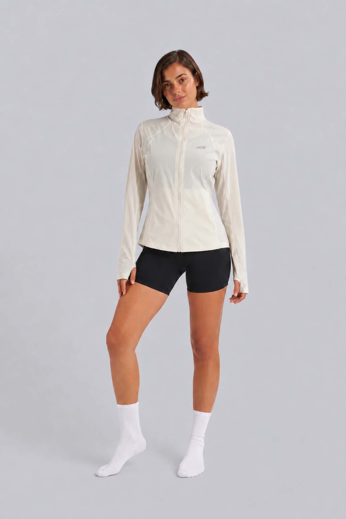 Una prenda de KOM Sportswear