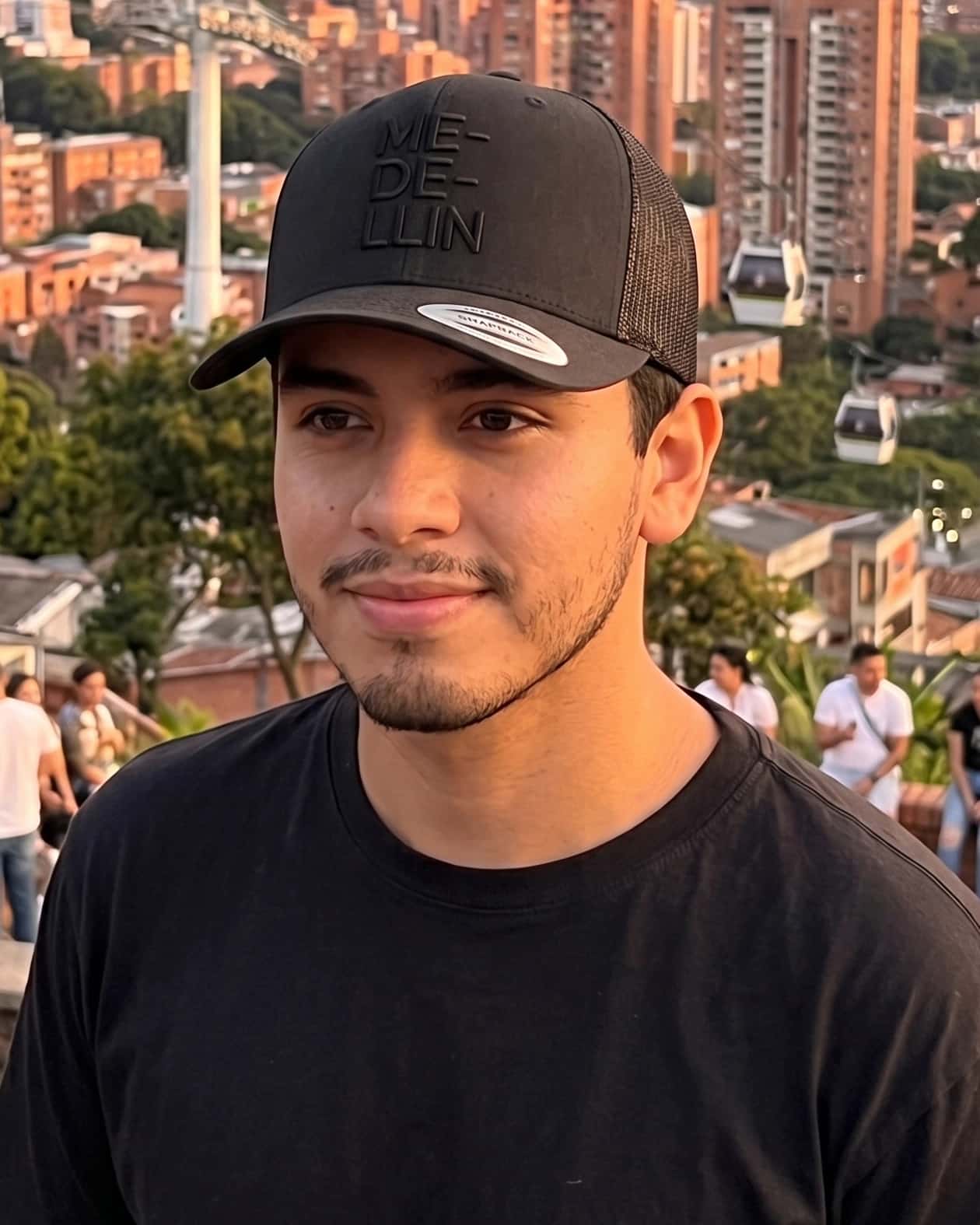 Gorra Medellin Trucker Black