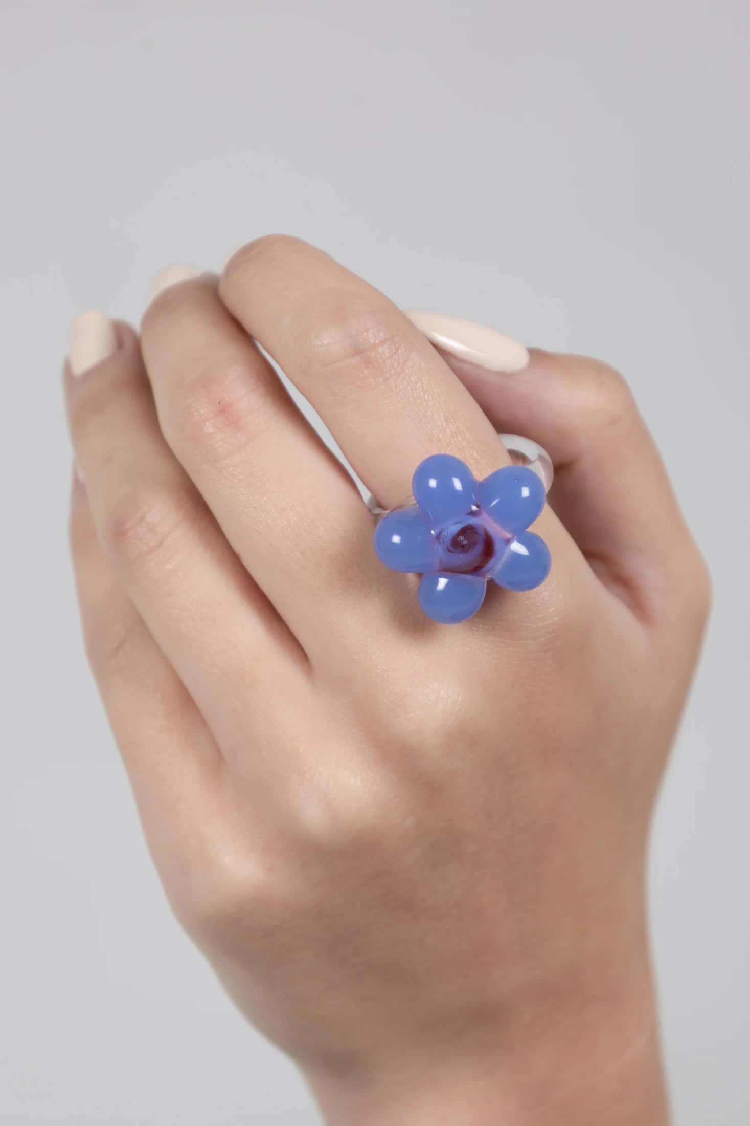 FLOR MORA AZUL
