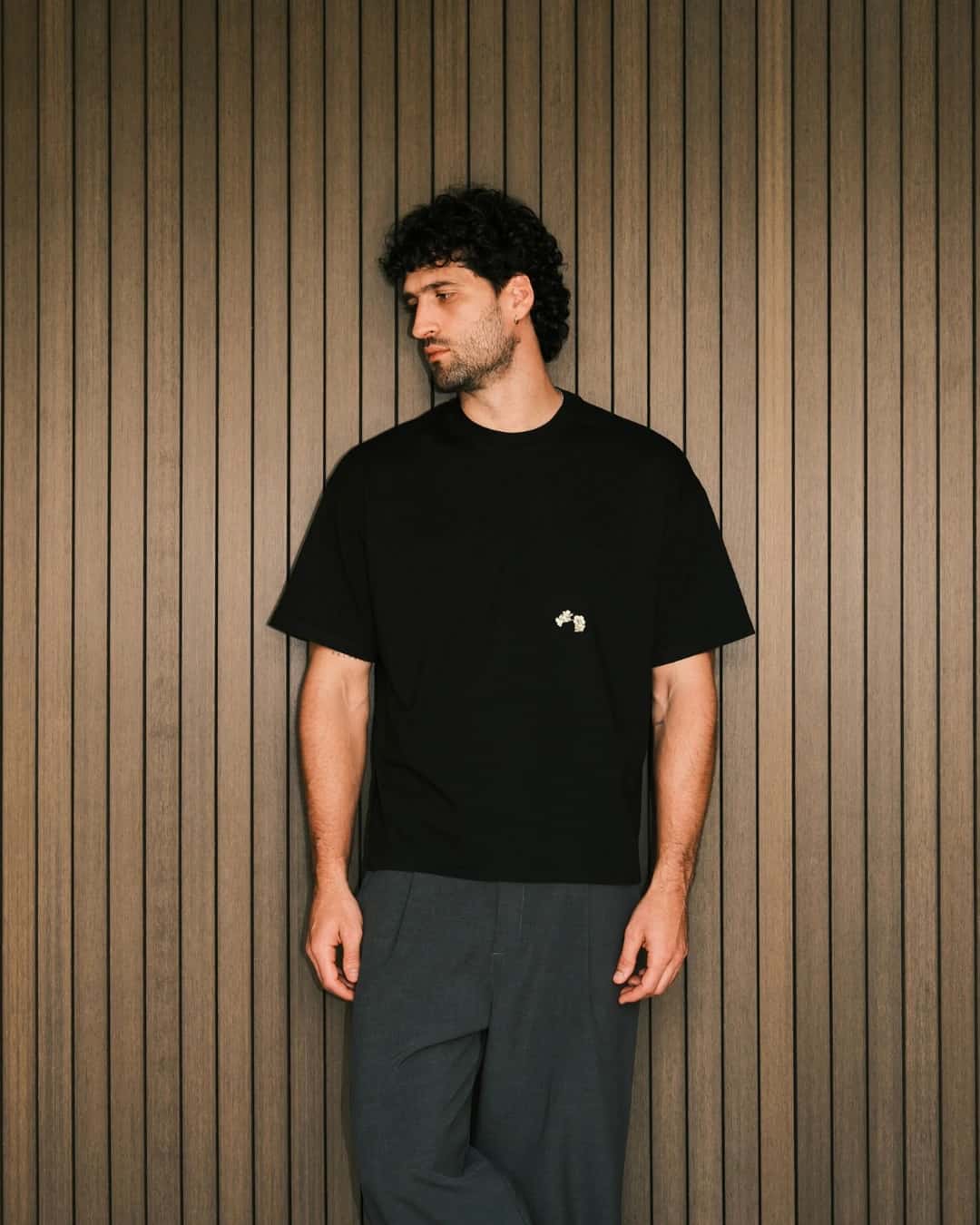 DAISUGI BLACK BOX T-SHIRT - miniatura 1