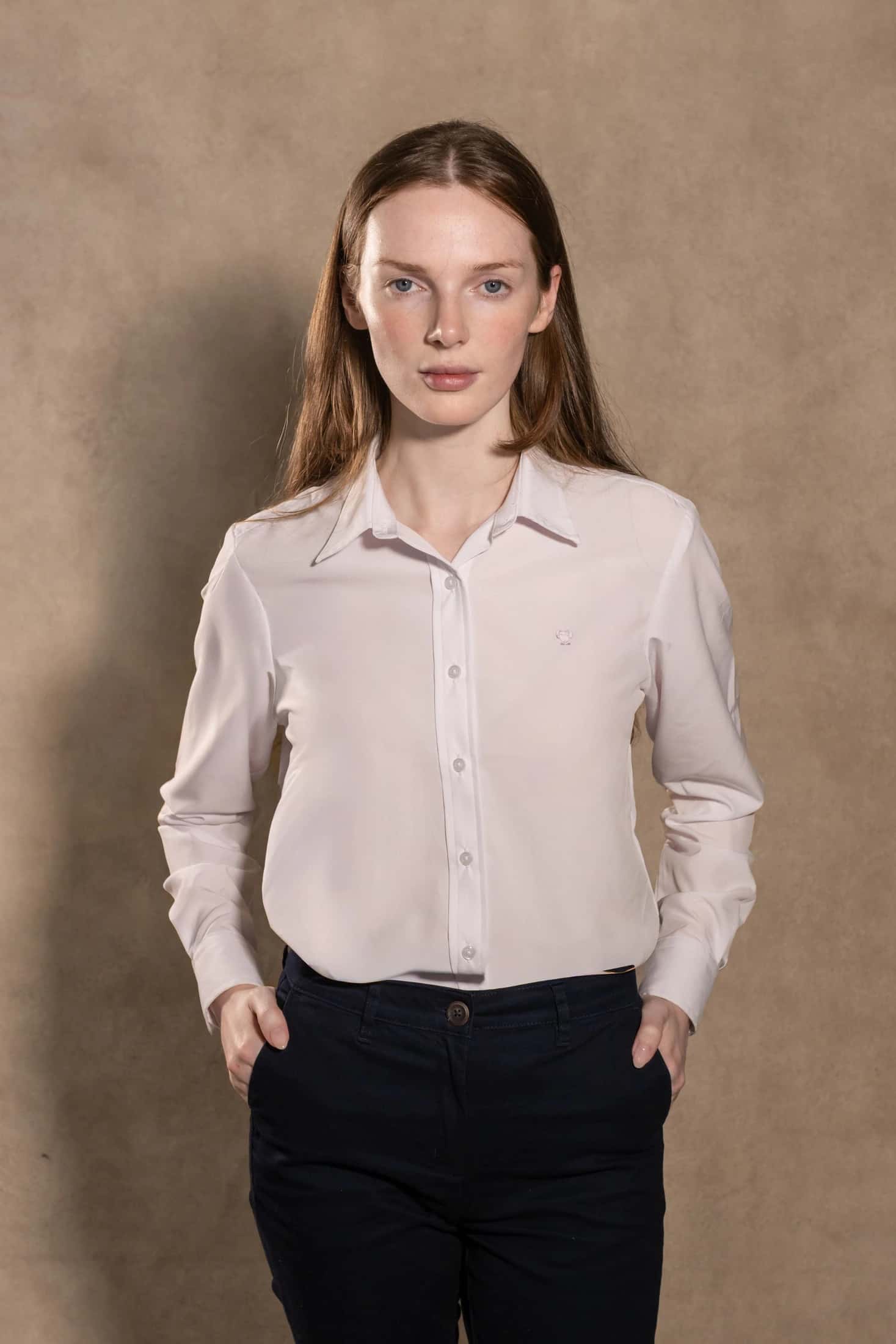 Camisa Performance Antiarrugas De Mujer Blanca
