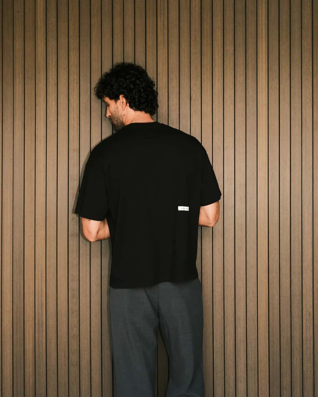 DAISUGI BLACK BOX T-SHIRT - miniatura 3