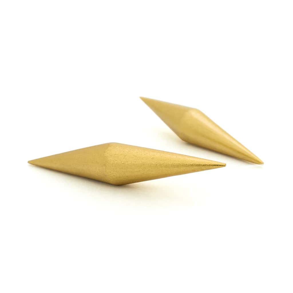 Aretes 2 conos largos unidos