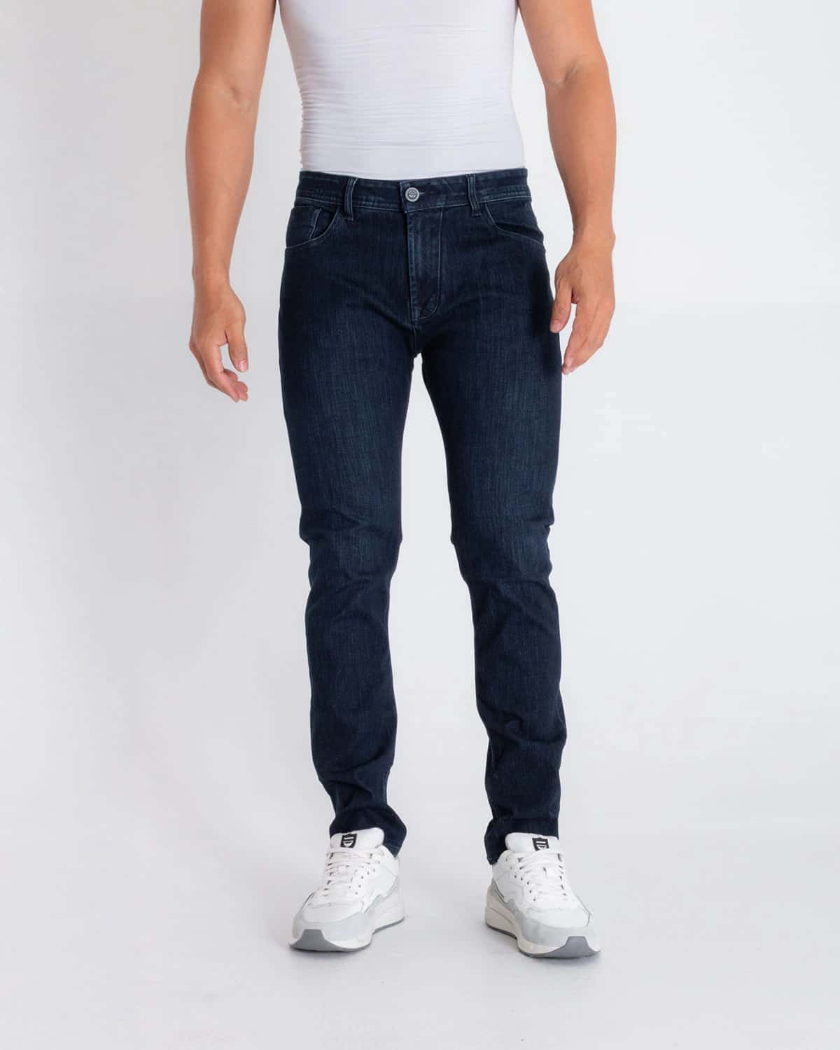 Jean regular tono oscuro para hombre