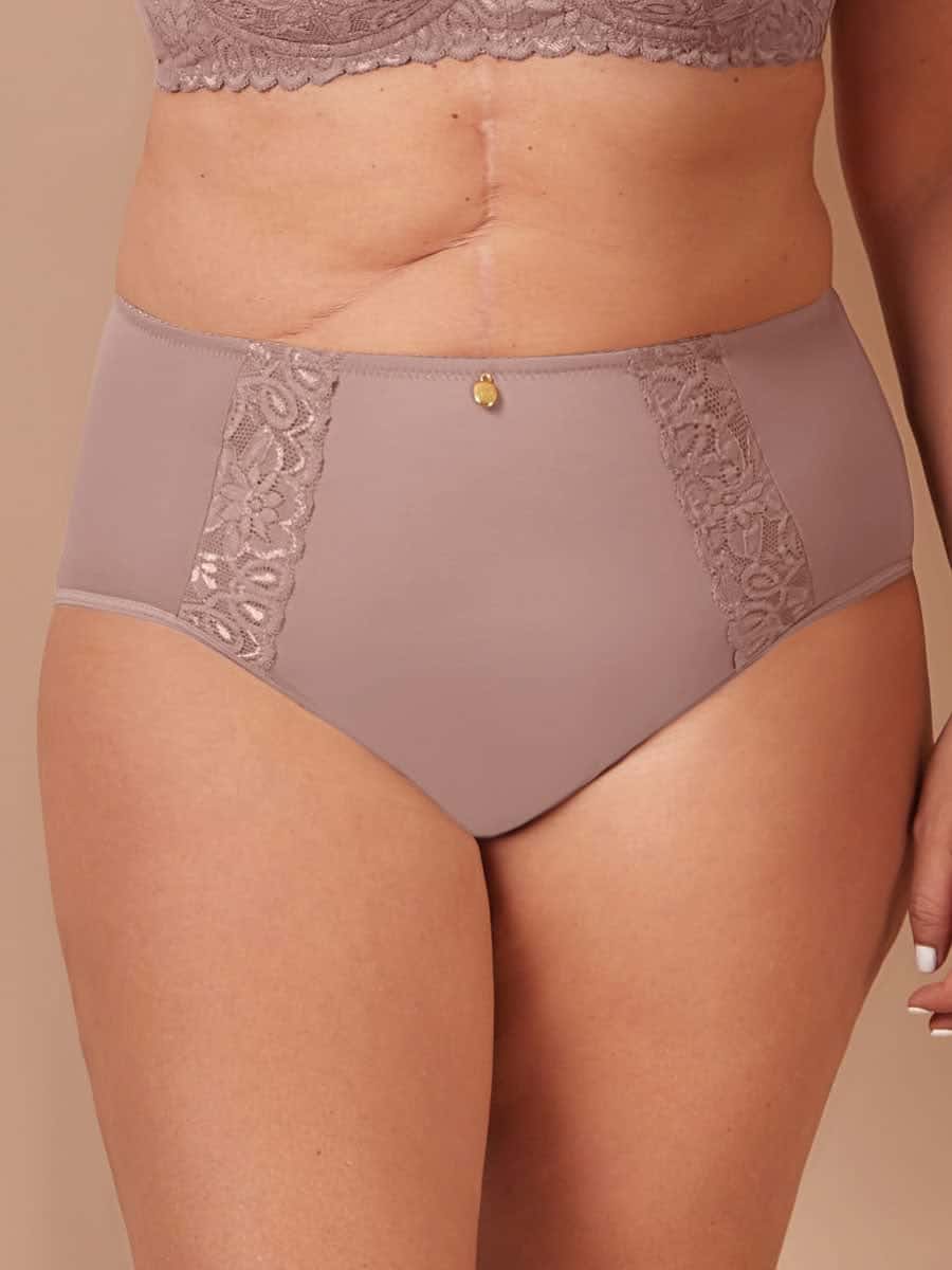 Panty Clásico con Control Suave de Abdomen Marrón Claro