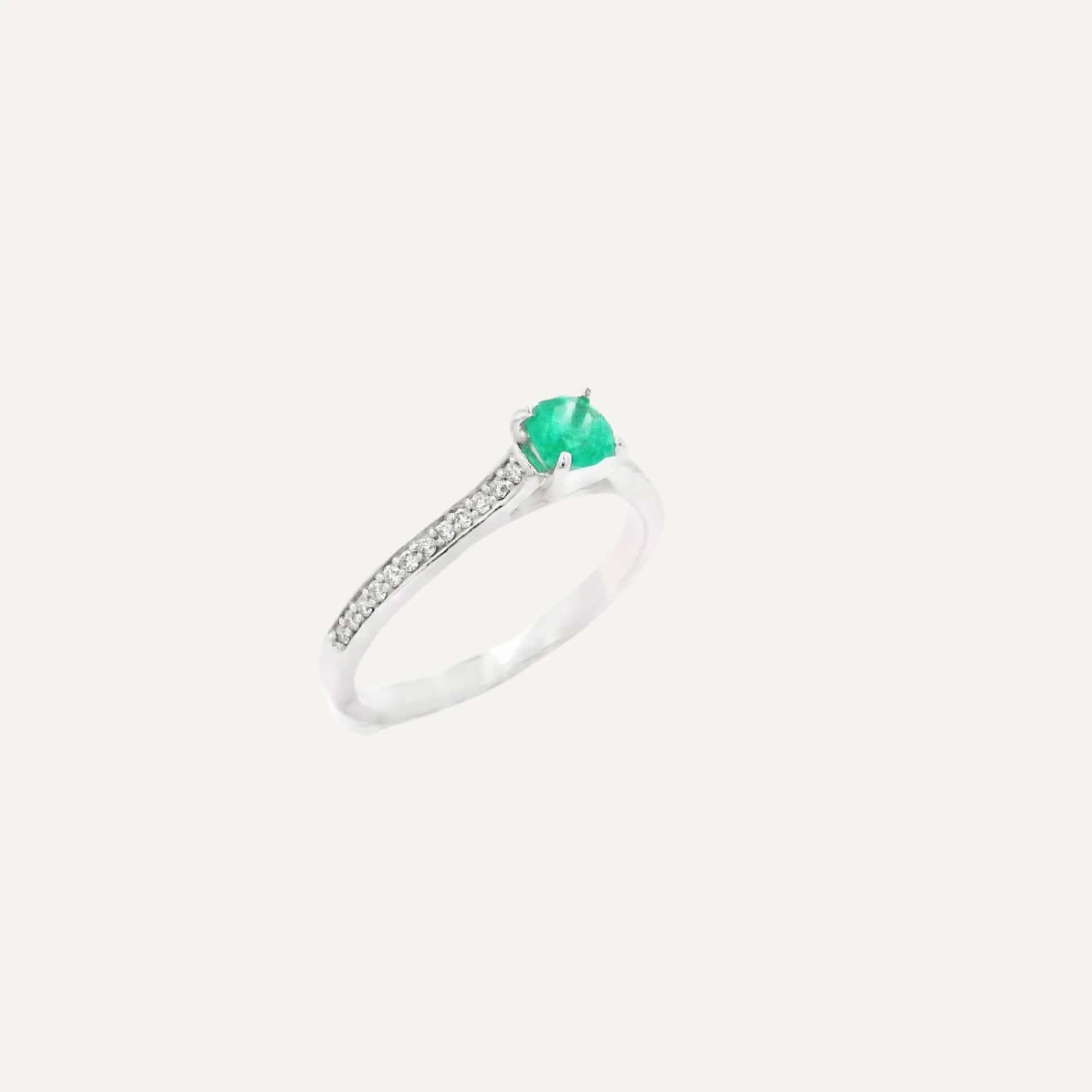 Anillo Compromiso Princess small esmeralda