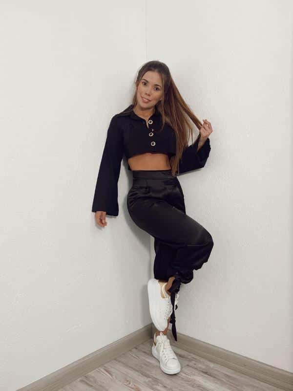 CAMISERA CORTA BOTONES NEGRA IA