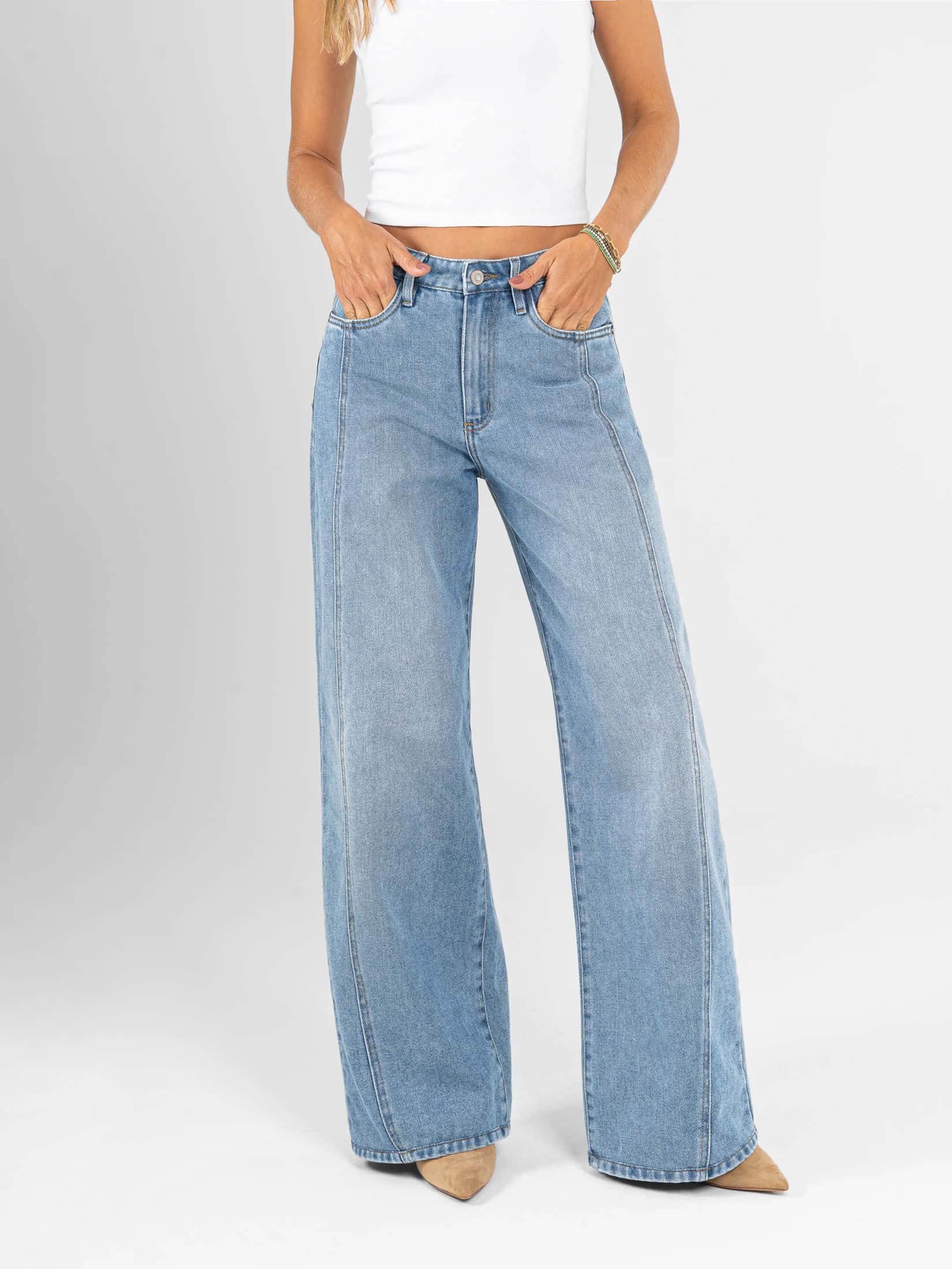 Ref: 066524 Jean wide leg, rígido, tiro medio, tono azul medio