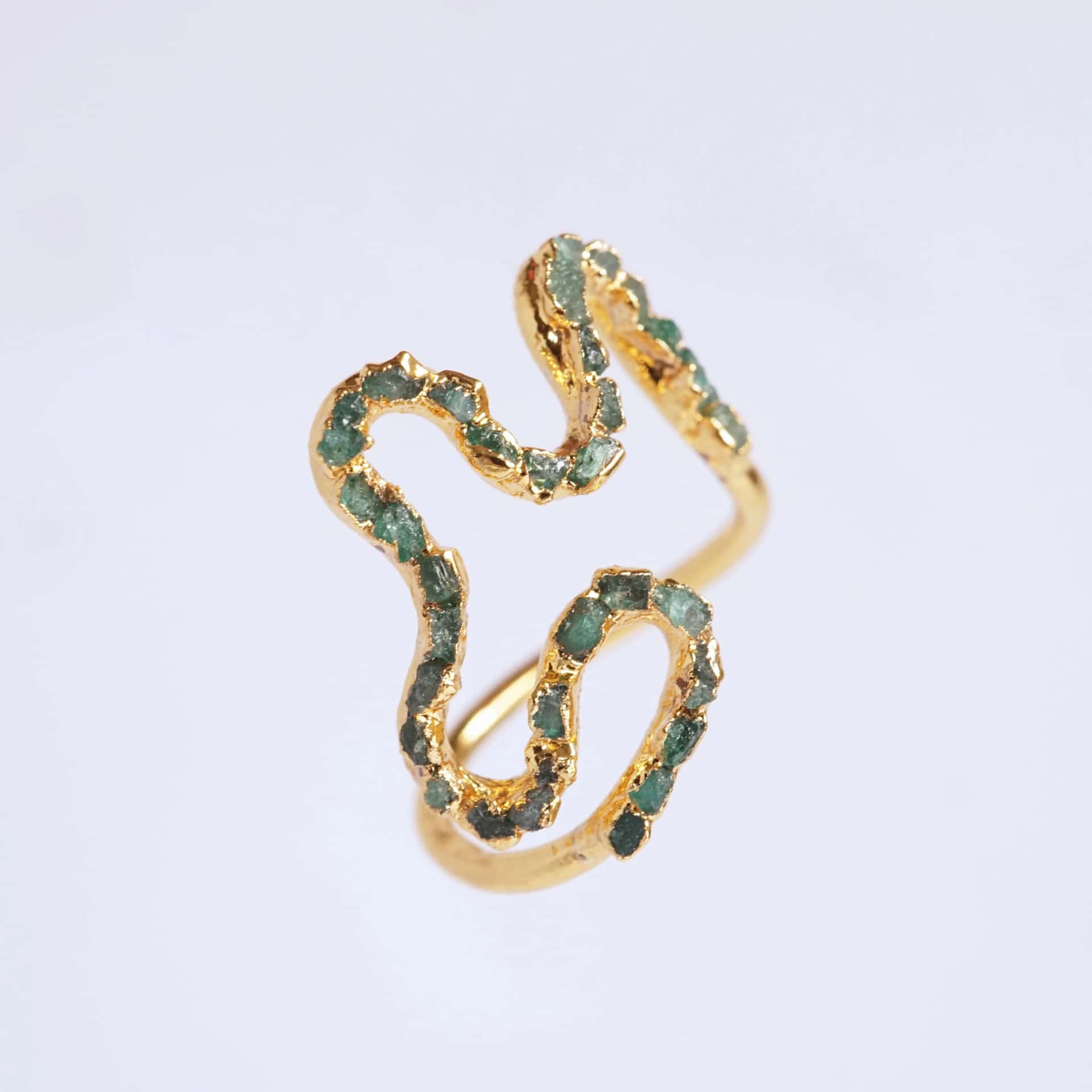 Anillo Naira
