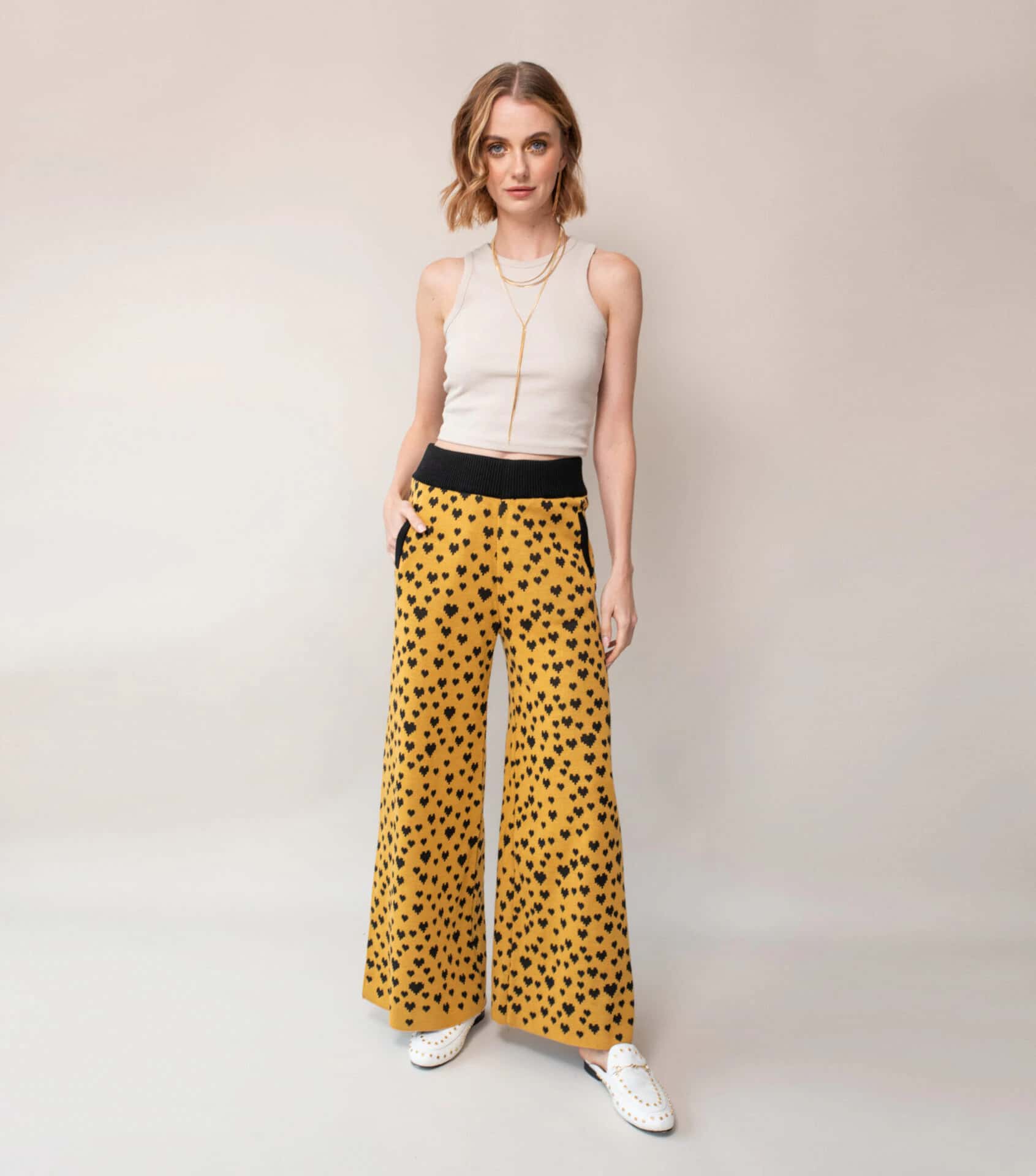 Pantalon CuoreBeat Mostaza Ancho.