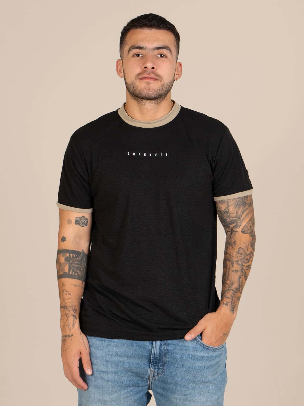 Camiseta hombre slim iza negra