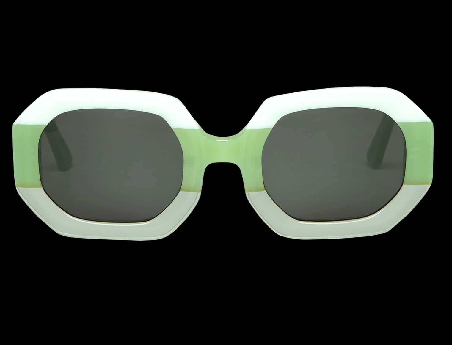 HOPE SAGENE WITH CLASSICAL LENSES