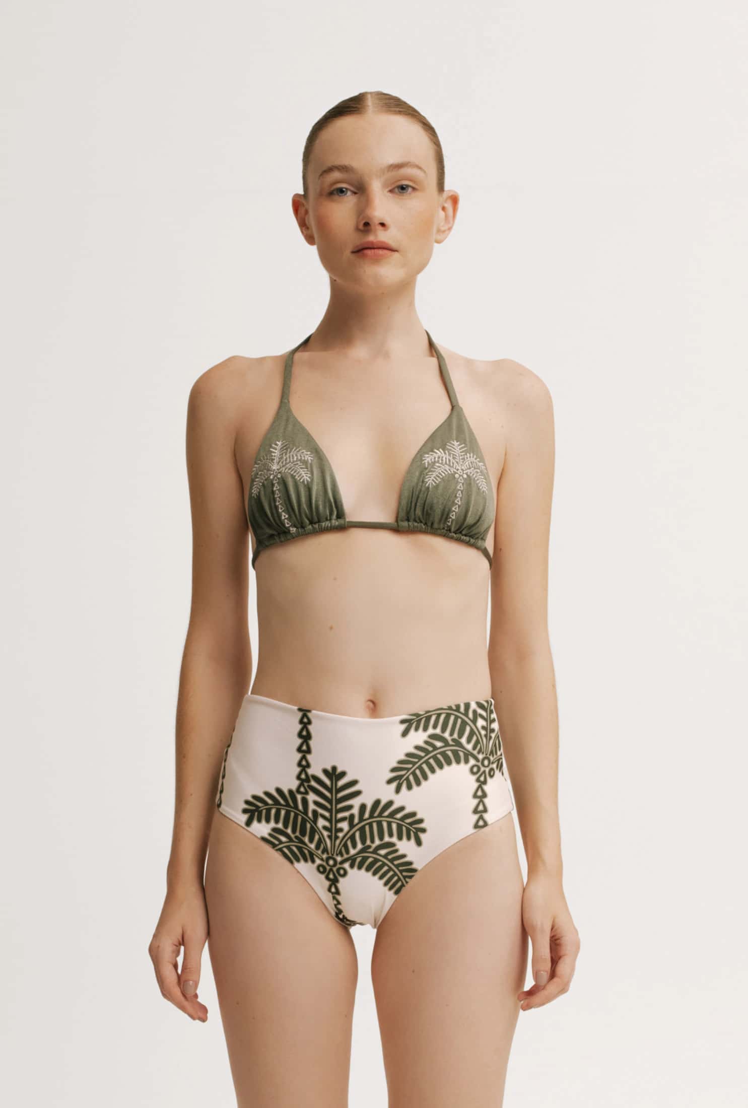 Top de Bikini Isa Palmeira