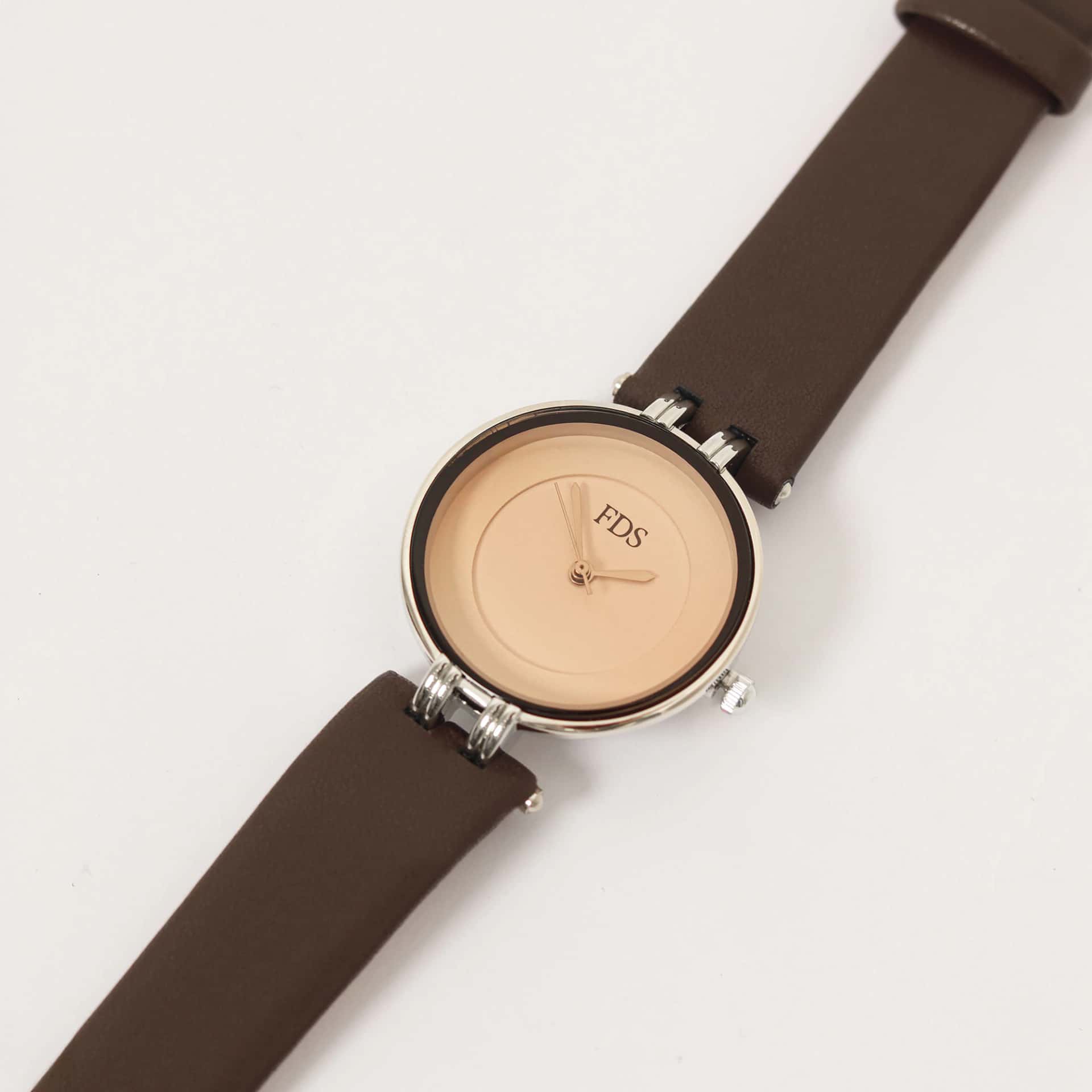 Reloj elegante - miniatura 1