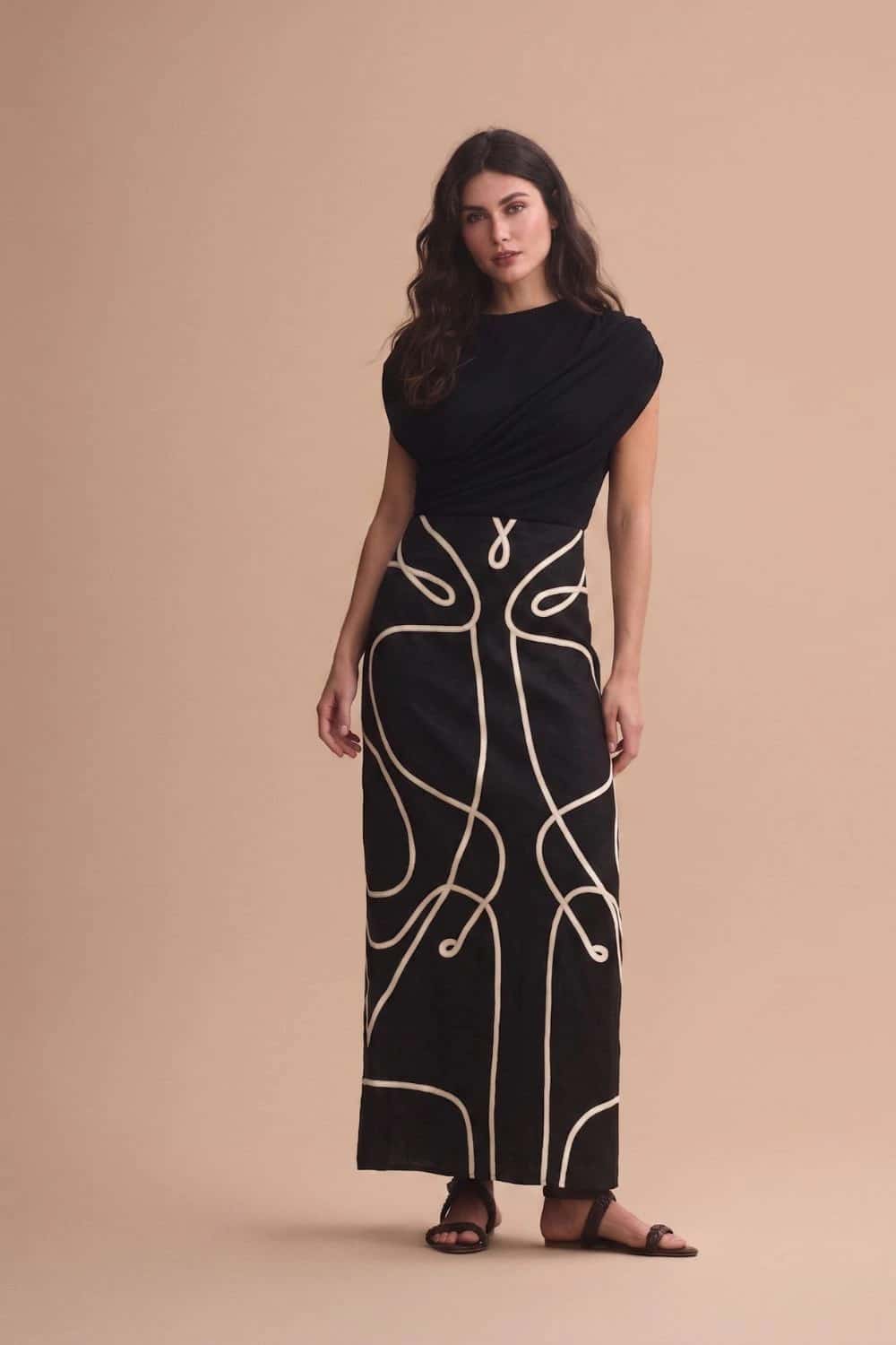 Vestido amaranta negro