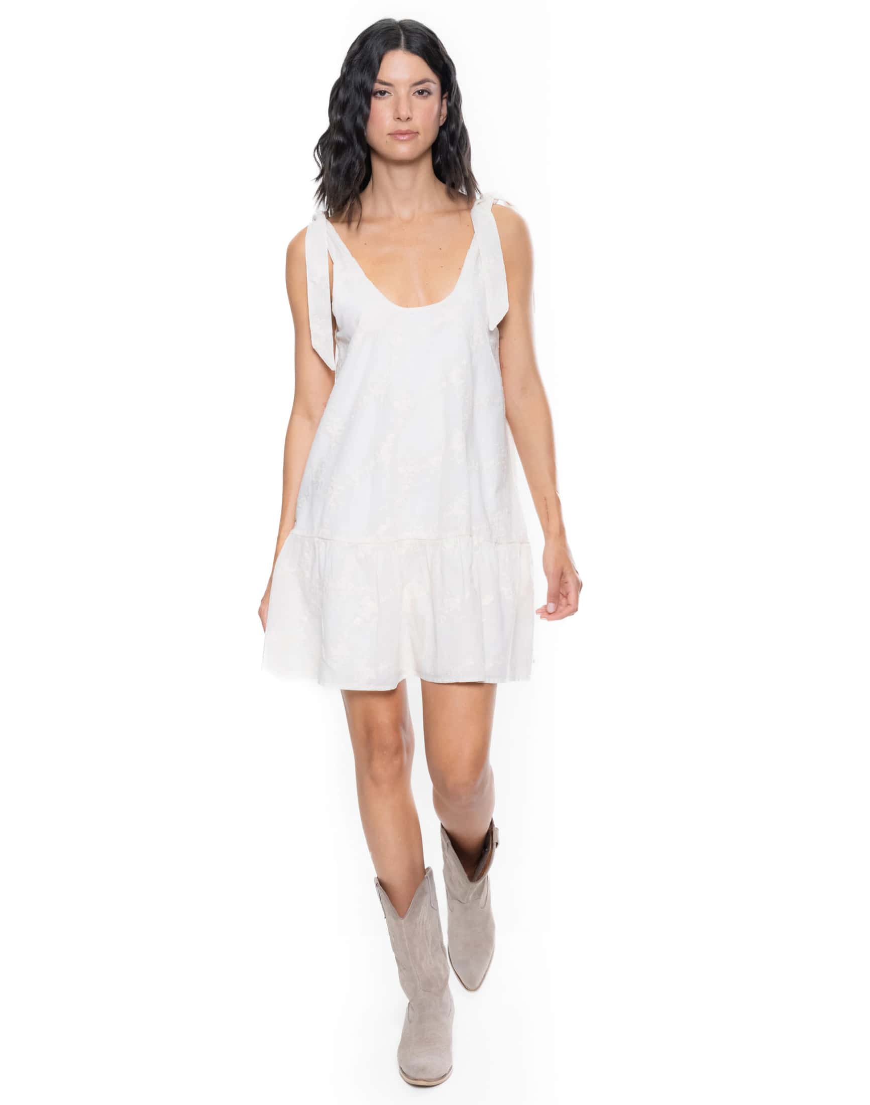 Vestido Corto Floral Con Nudo En Hombros