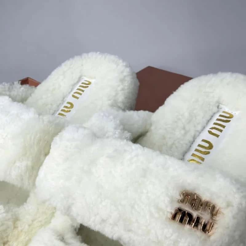 SANDALIAS MIU MIU PELUDA VELCRO - miniatura 2
