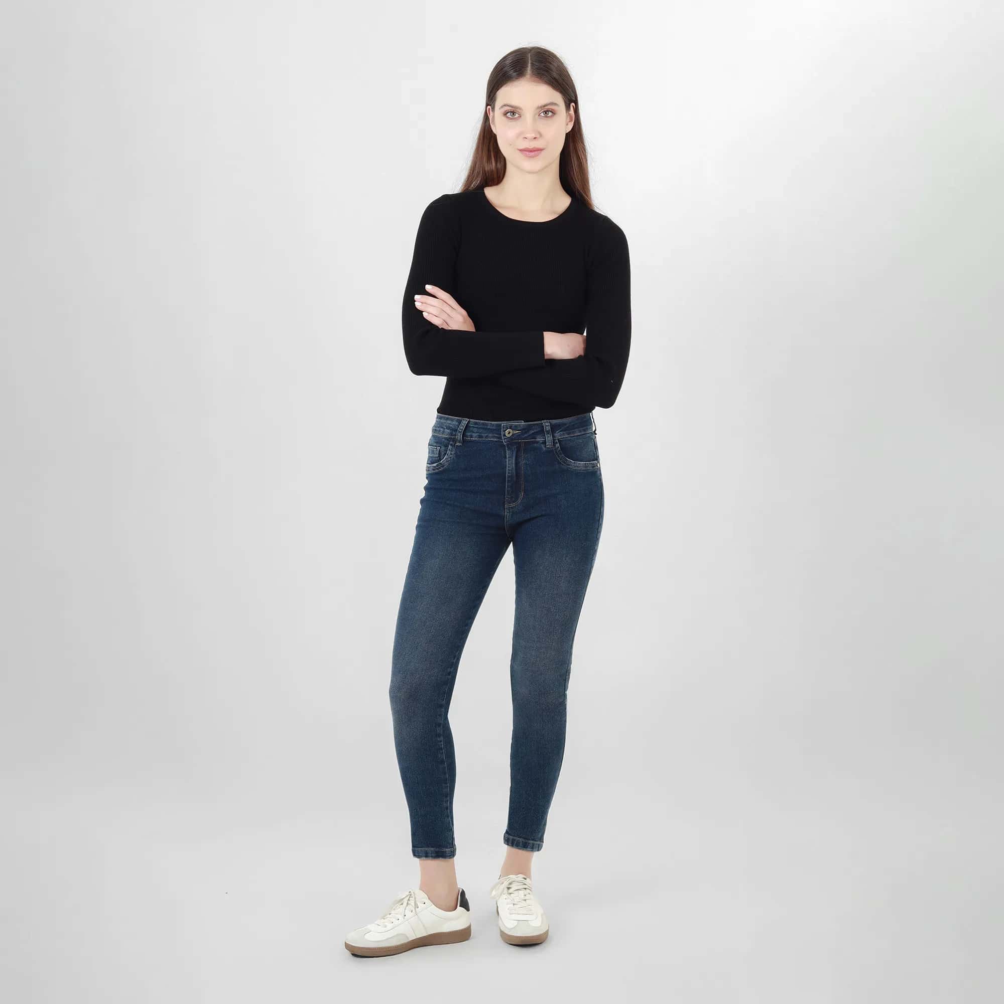Jean Tiro Medio Bota Skinny