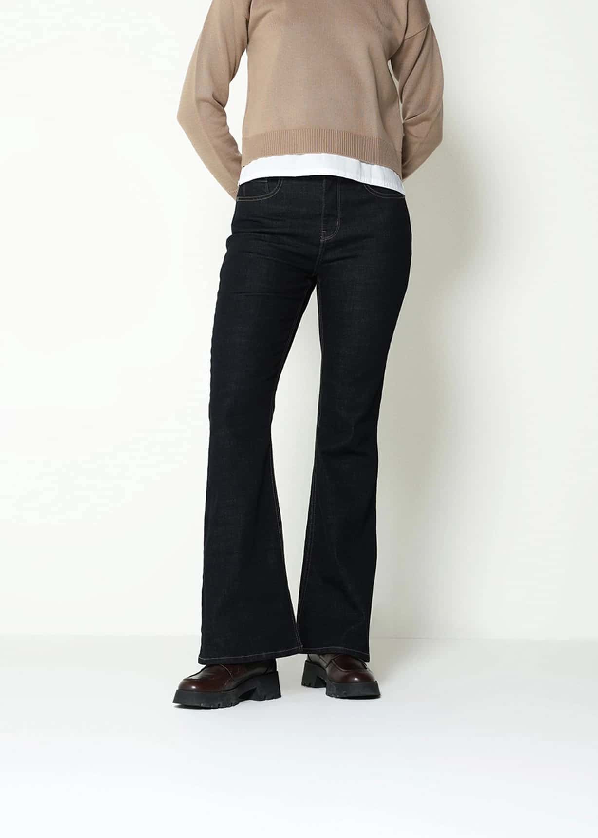 Jeans flare tiro alto