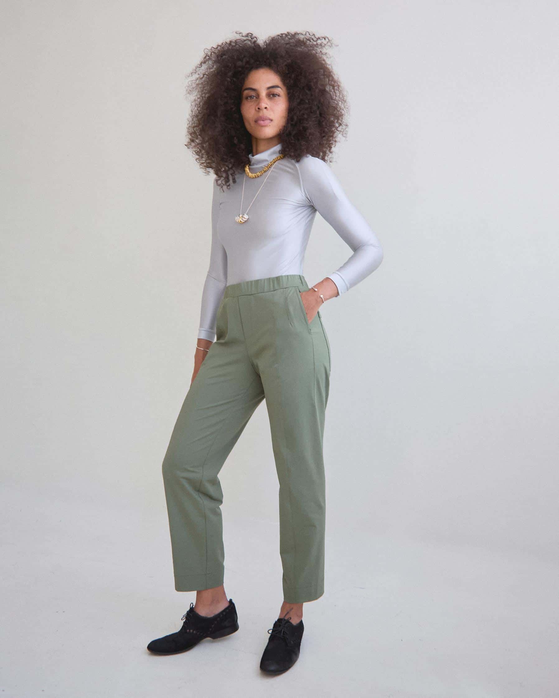 Pantalón Tech Clásico Verde Oliva MAGO
