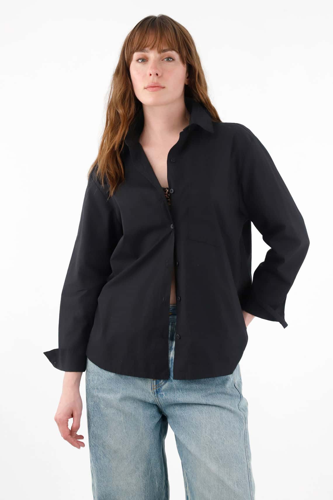 Camisa amplia en 100% algodón negro para mujer