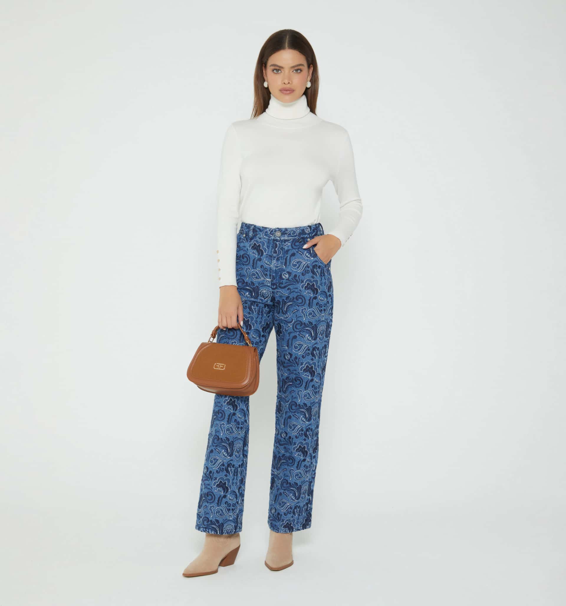 Jean recto alto 5 bolsillos en jacquard