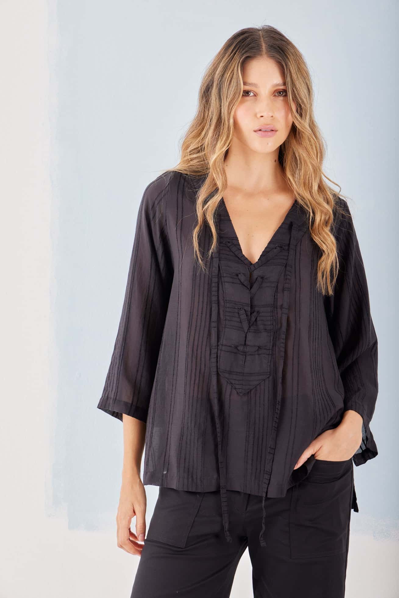 BLUSA LECCIÓN BLACK