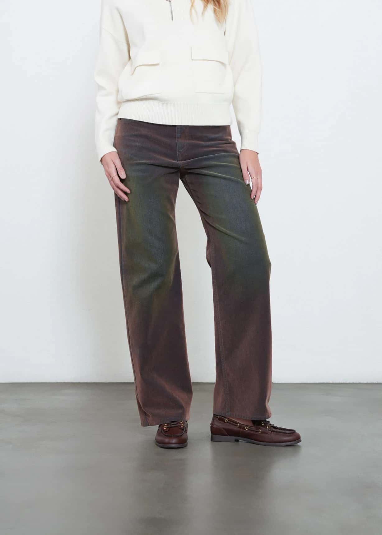 Jean Straight con efecto de color