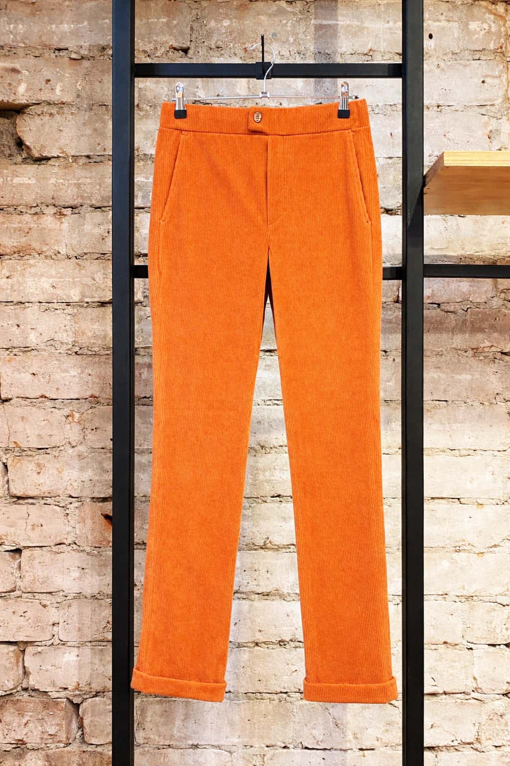 Pantalón Para Hombre en Corduroy Camel