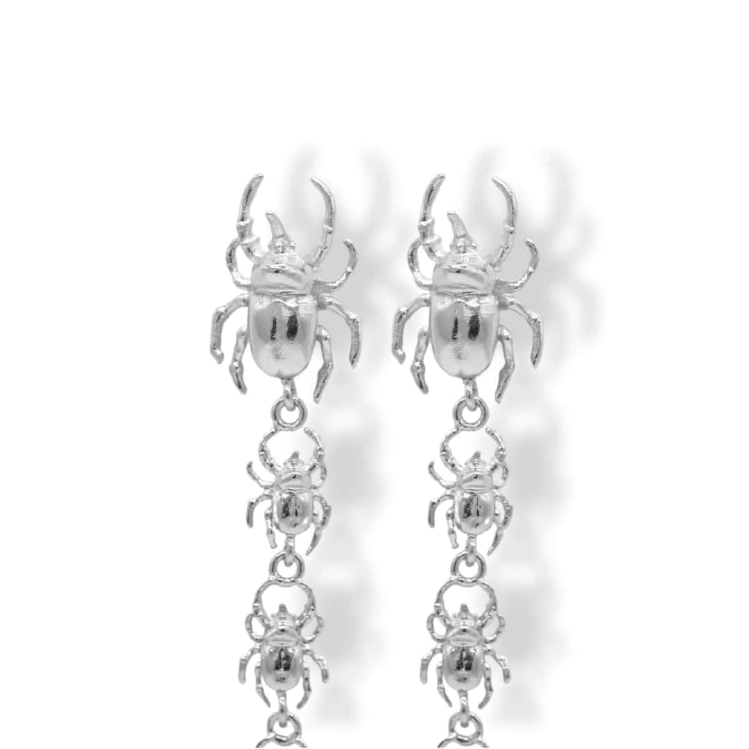 Aretes largos con 4 escarabajos rinoceronte