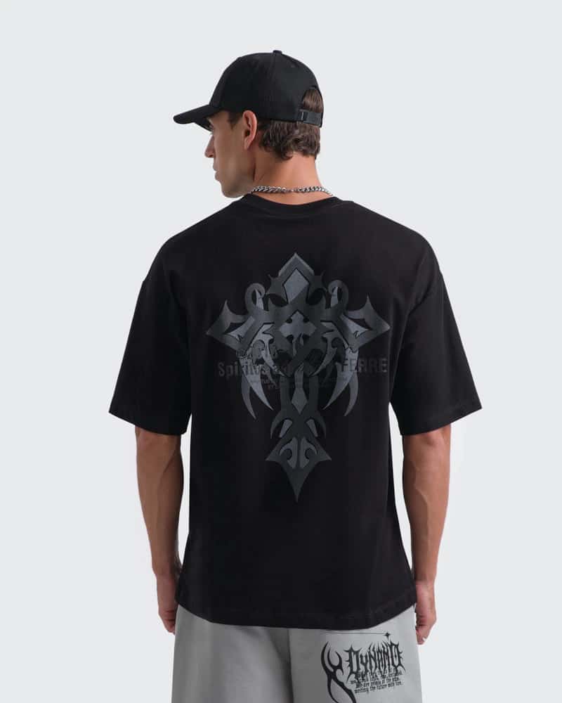Camiseta Negra Oversize Spirit Keeper - miniatura 2