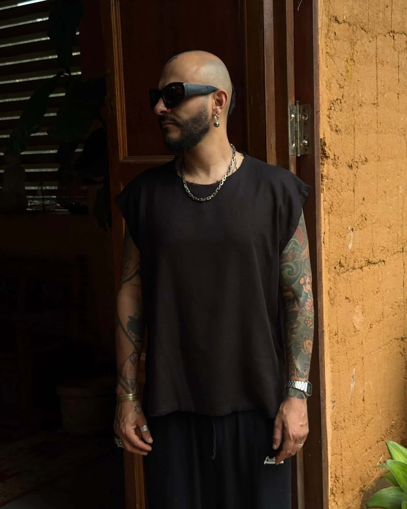 Camiseta ocaso black - miniatura 7