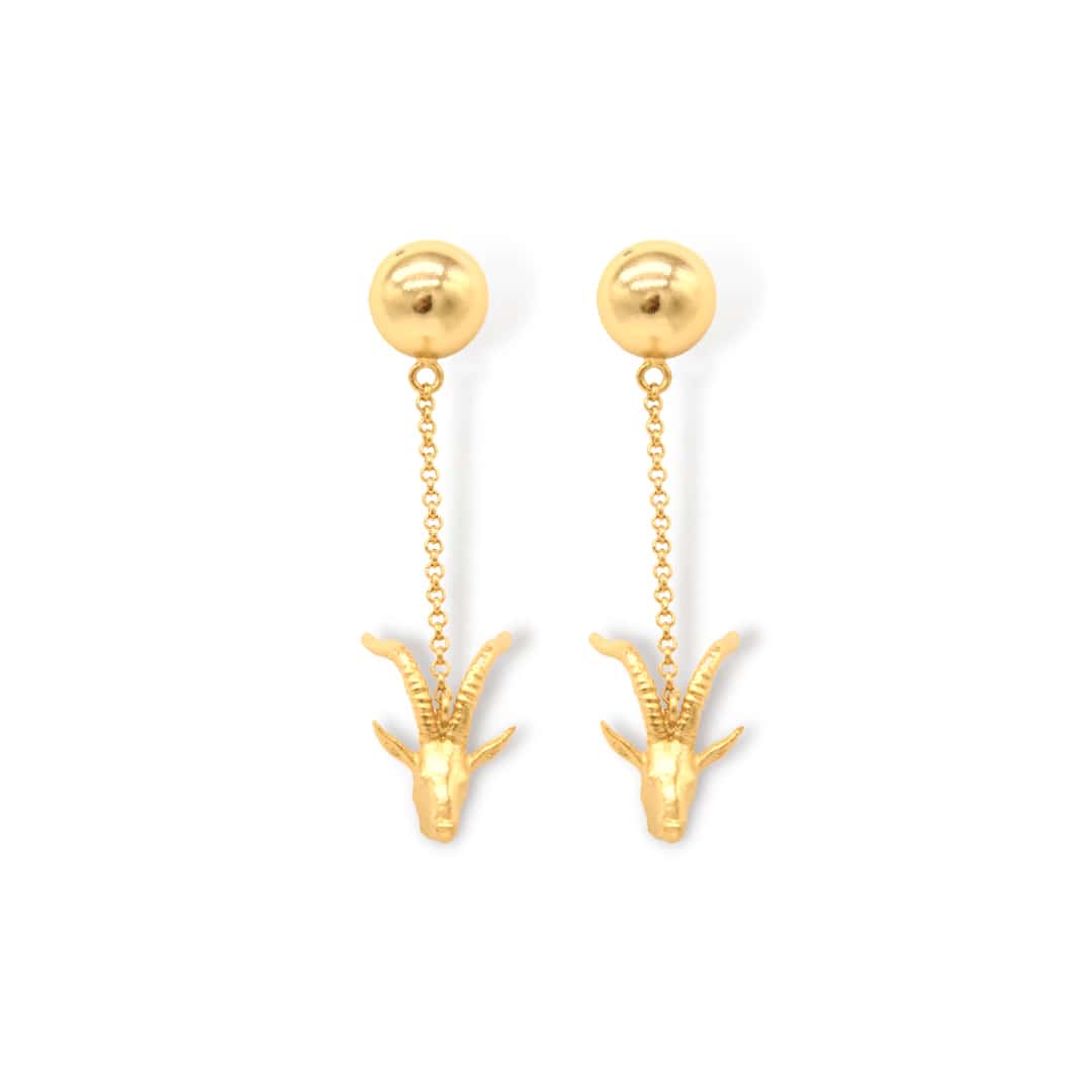 Aretes largos con cabeza de antílope