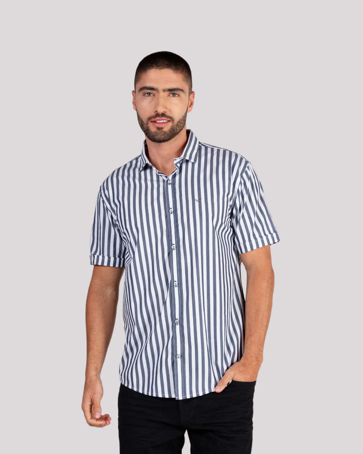 Camisa azul manga corta para hombre
