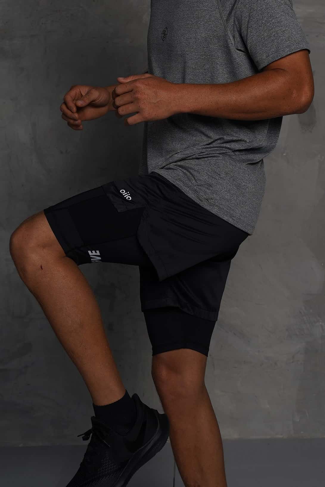 RUNNING BLACK SHORTS - miniatura 3